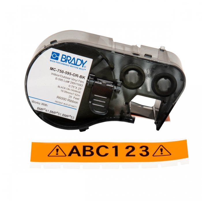 Etiqueta Brady PInterioresExteriores de Vinil Negro sobre Naranja 0.75 In(19.05 Mm) X 25 Ft(7.62 M)  image number null